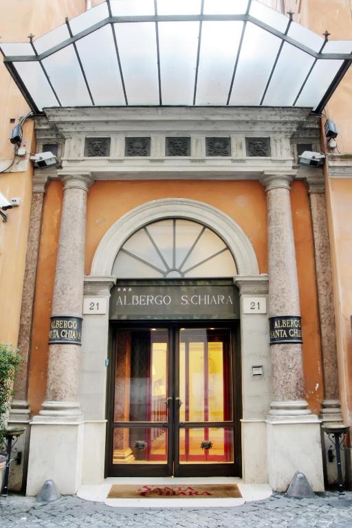 The facade or entrance of Hotel Albergo Santa Chiara