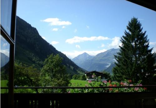 Nespecifikovaný výhled na hory nebo výhled na hory při pohledu z bed and breakfast