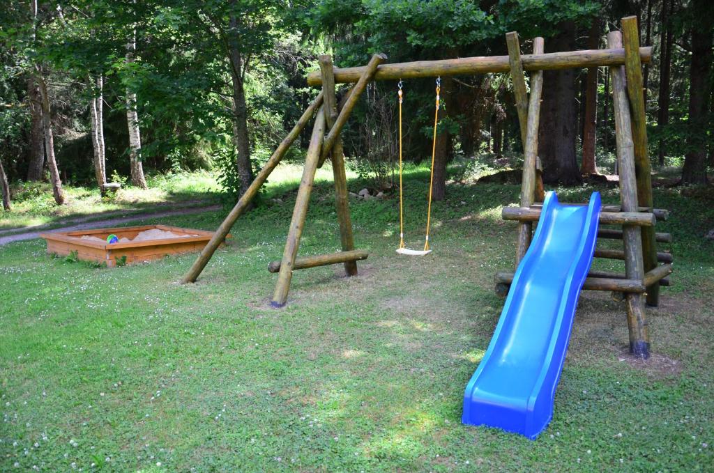 Area giochi per bambini di Chata Nela