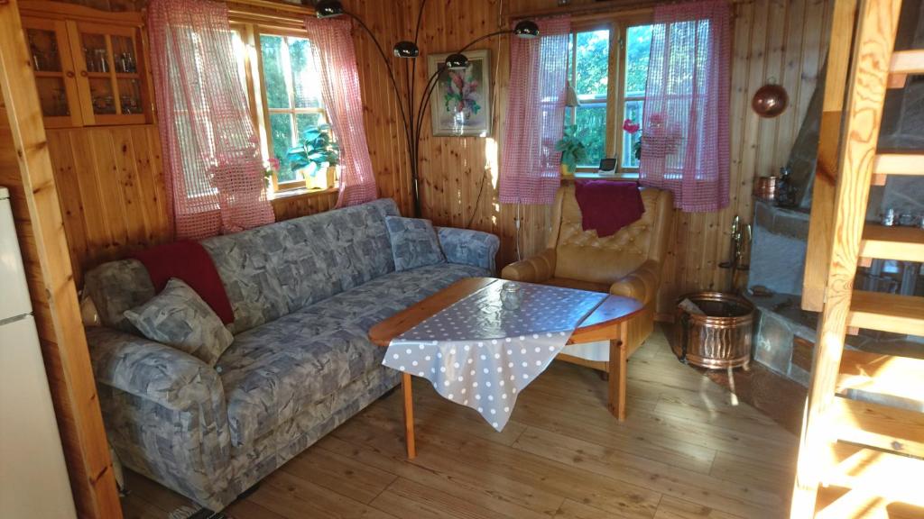 Posezení v ubytování Ängsliden
