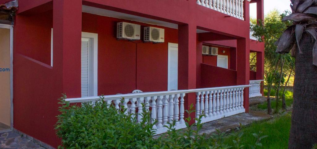 Το κτήριο όπου στεγάζεται  το διαμέρισμα