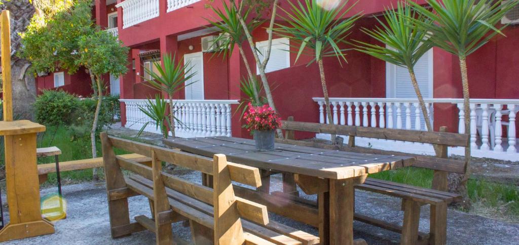 Φωτογραφία από το άλμπουμ του No Name Apartments στον Λαγανά