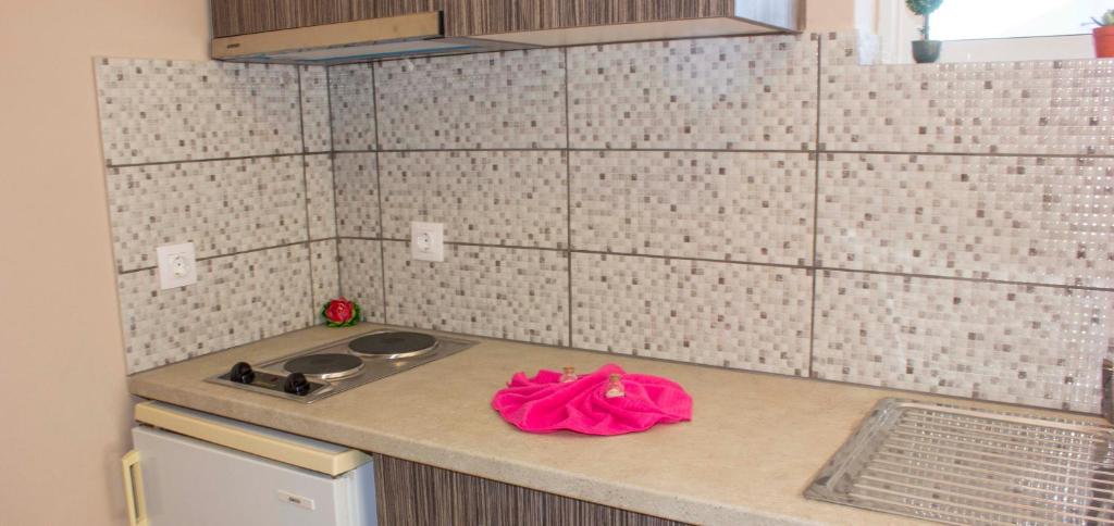 No Name Apartments - 7