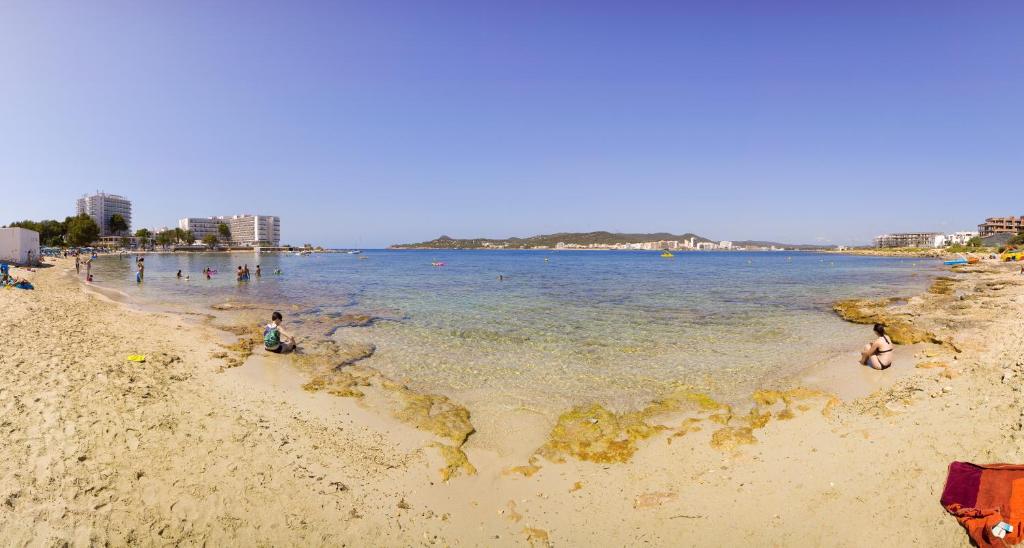 Playa Bella Apartments, Bahia de Sant Antoni – Bijgewerkte ...