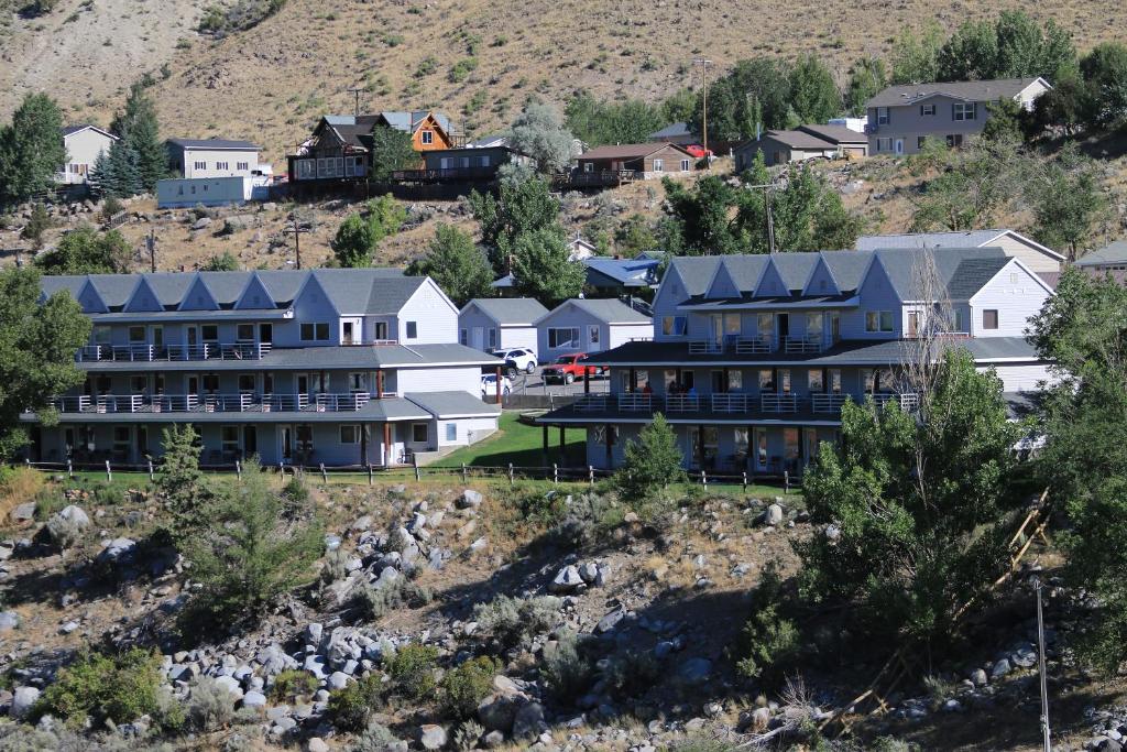 Absaroka Lodge, Gardiner – Updated 2022 Prices
