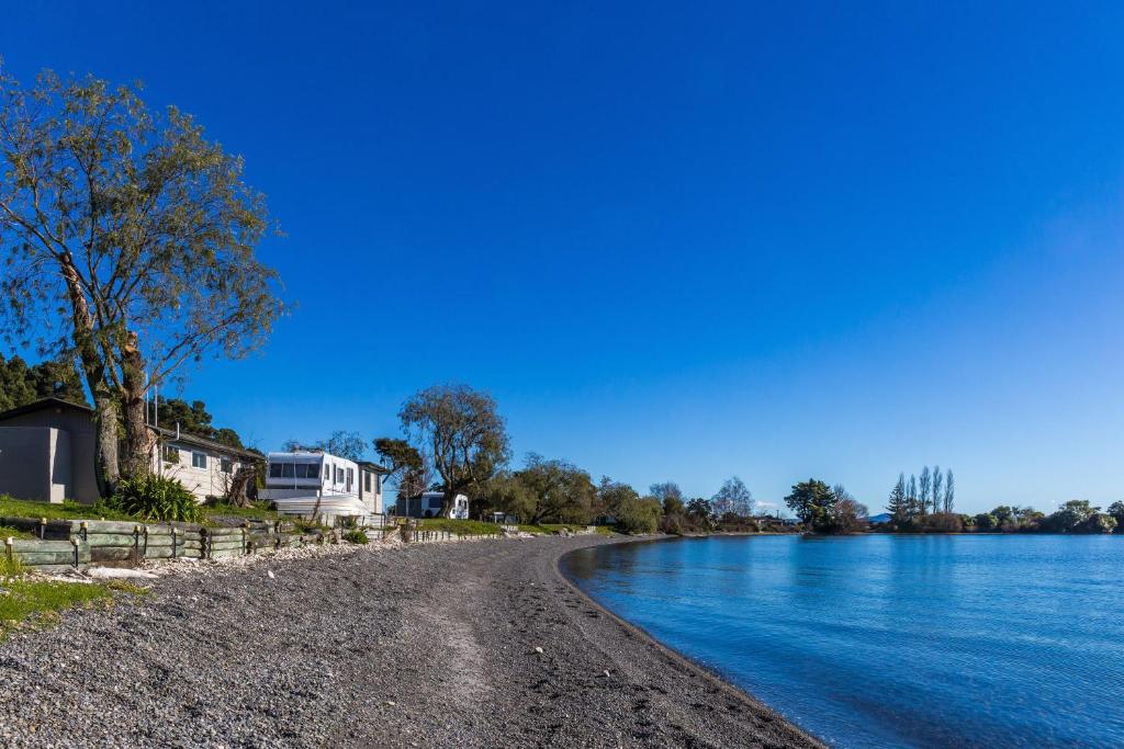 Motutere Bay TOP 10 Holiday Park - Resim 8