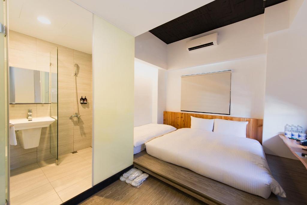 Traveller Inn TieHua Cultural and Creative Hotel - 三个房间