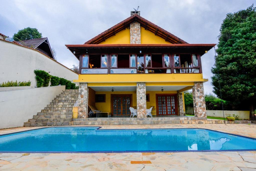  Casa com 5 suítes na Mantiqueira