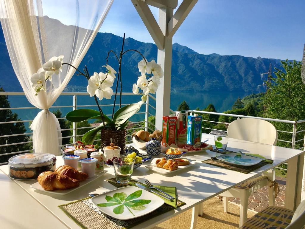 Nespecifikovaný výhled na hory nebo výhled na hory při pohledu z bed and breakfast