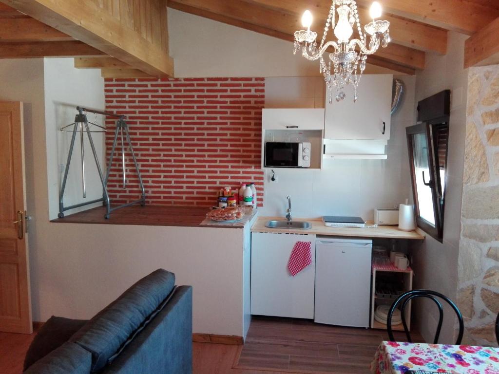 A kitchen or kitchenette at Abadía del Marqués de Avila