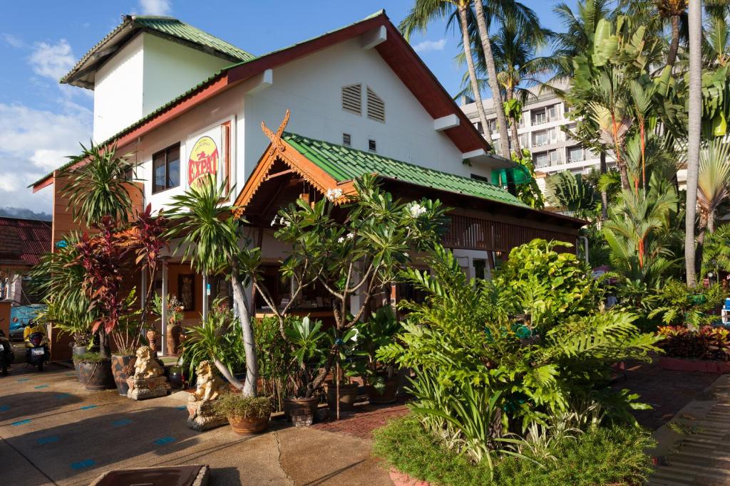 The Expat Hotel Patong - Resim 6