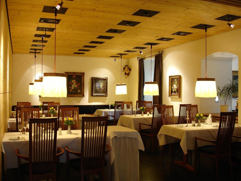Restaurace v ubytování Hotel Hirschen