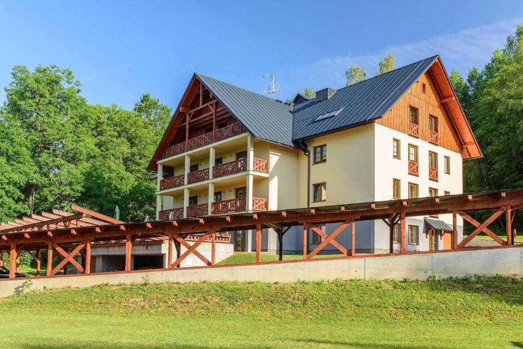 Budova, kde se apartmán nachází