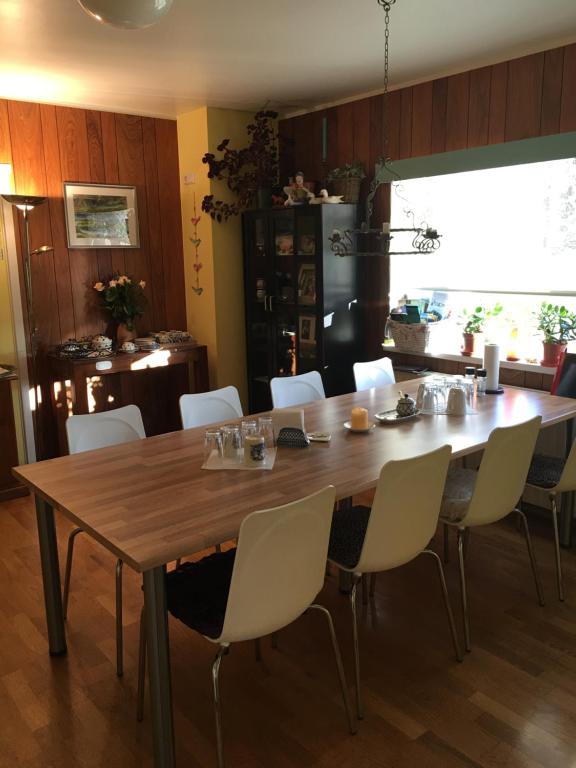 Kuchyň nebo kuchyňský kout v ubytování Öndólfsstaðir Farm B&B