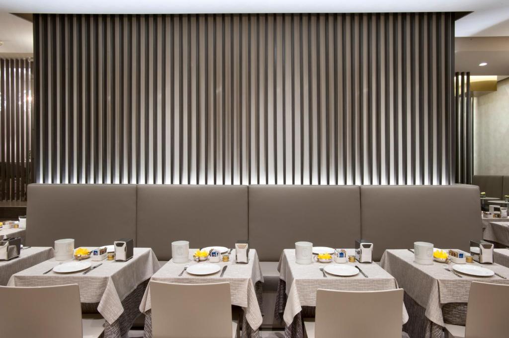 Hotel Gamma - Resim 17