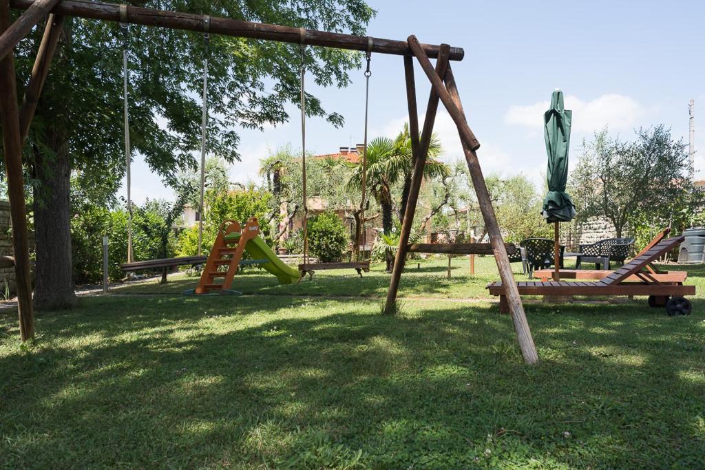 Herní místnost nebo prostor pro děti v ubytování B&B San Russorio