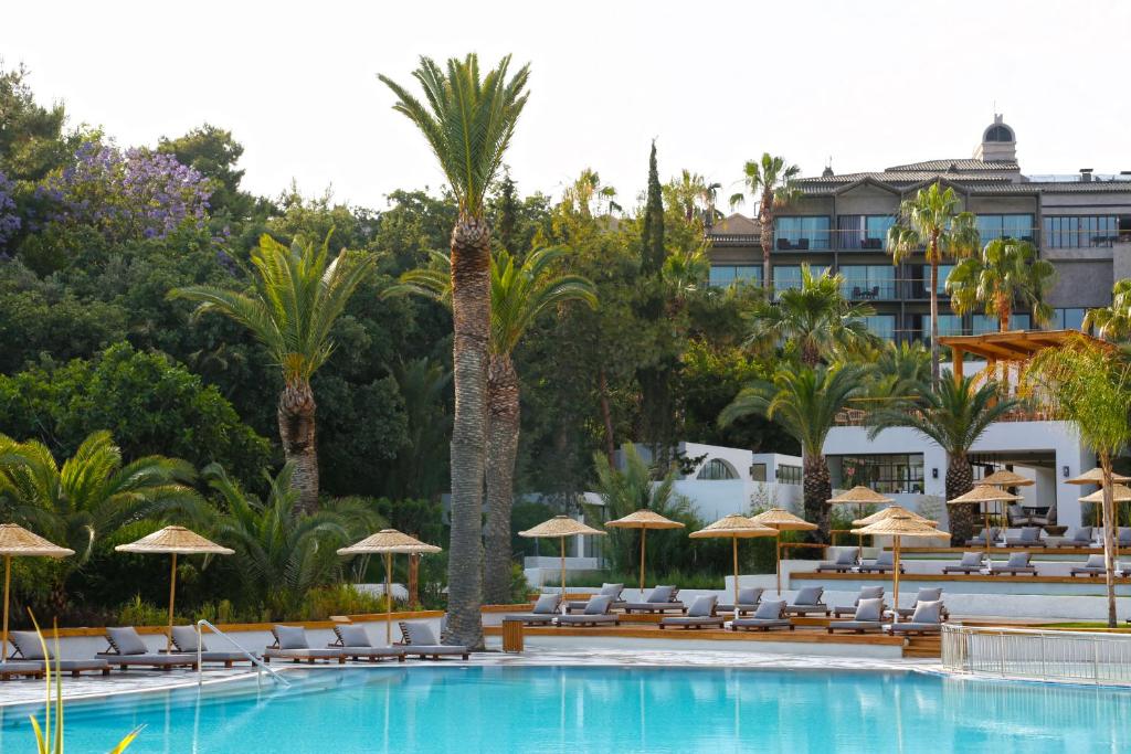 The swimming pool at or close to Club Marvy