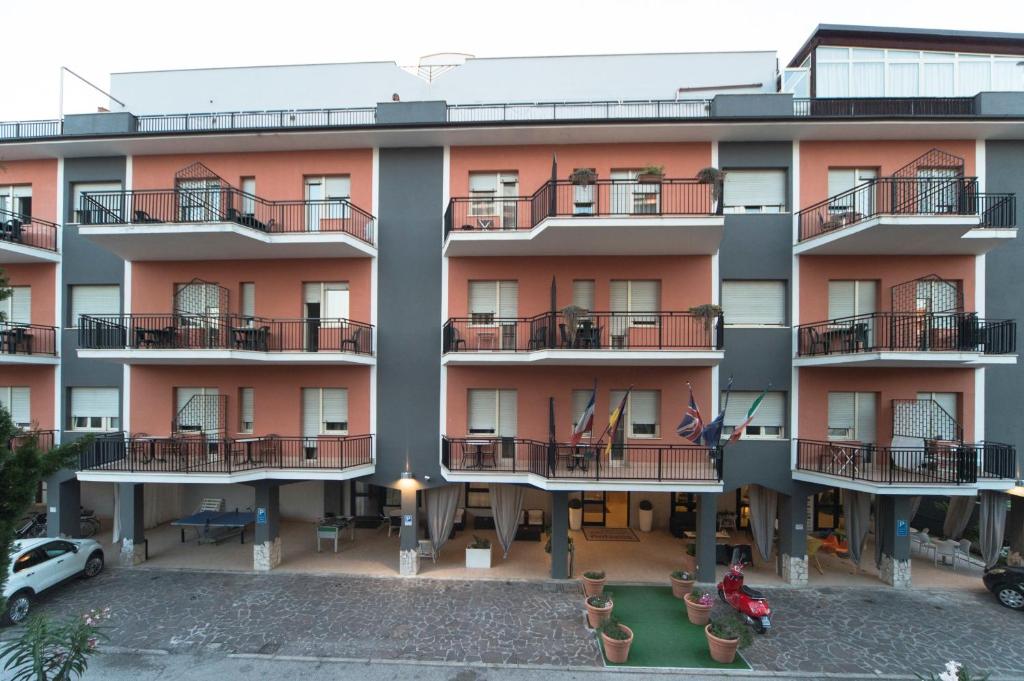 Budova, v ktorej sa hotel nachádza