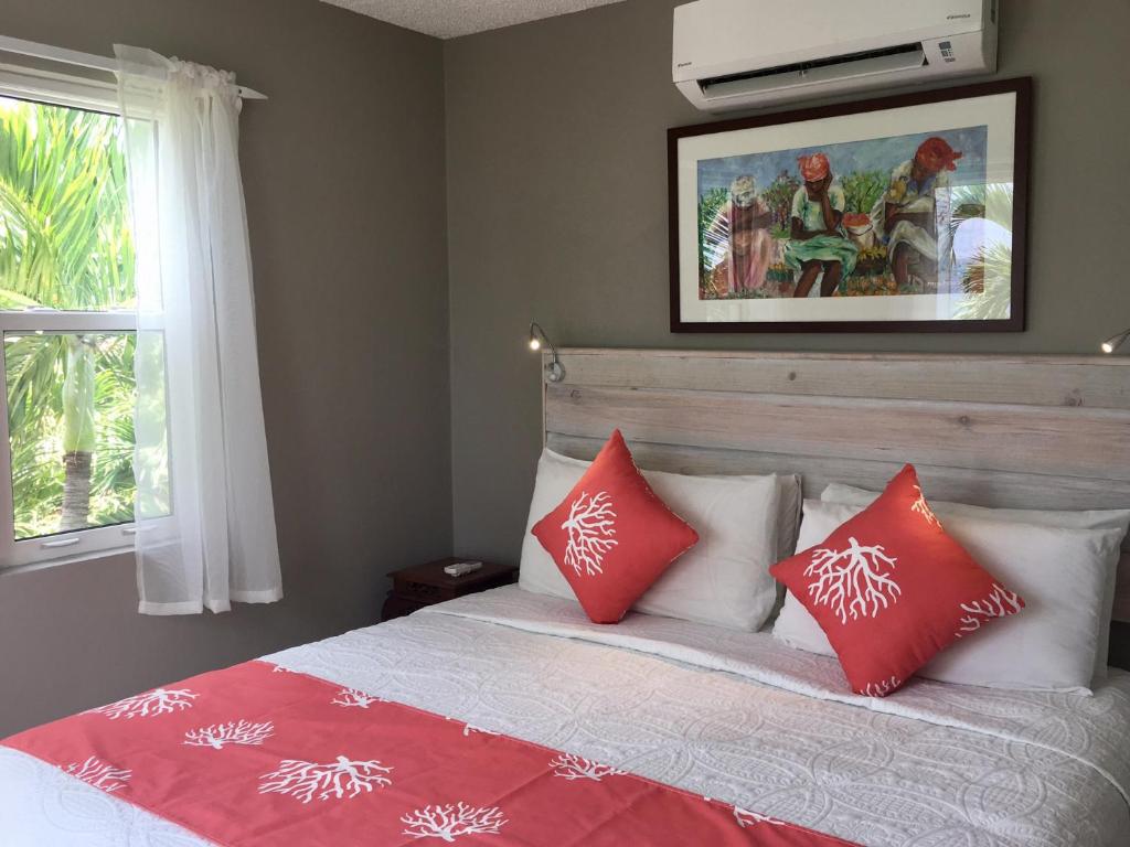 Postel nebo postele na pokoji v ubytování Siboney Beach Club