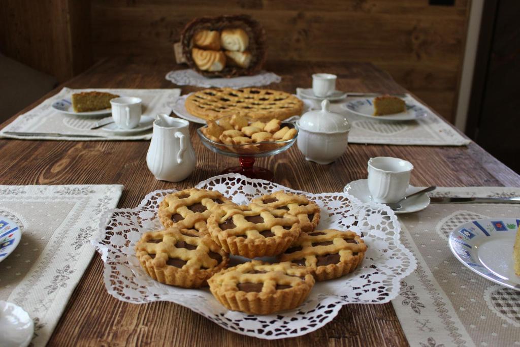 Jedlo v ubytovaní bed & breakfast alebo blízkom okolí
