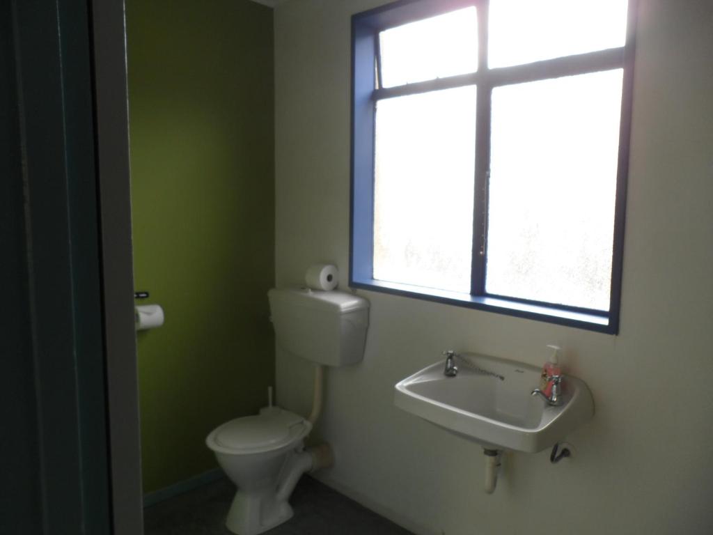 Sequoia Lodge Backpackers