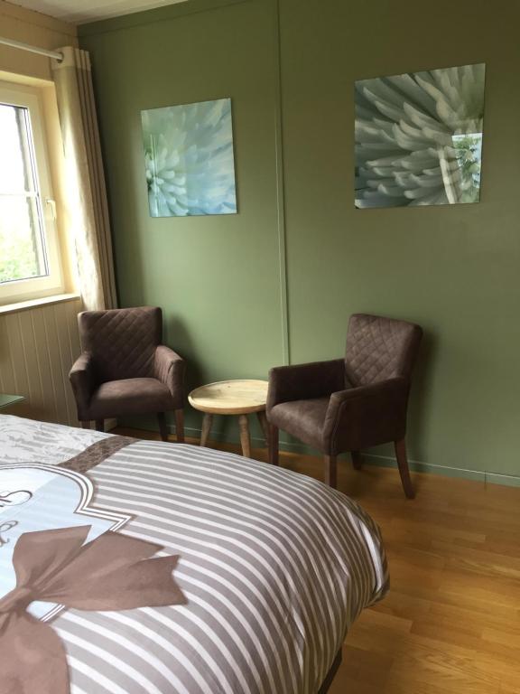 Haus BuylBergh - Family Room With Garden View