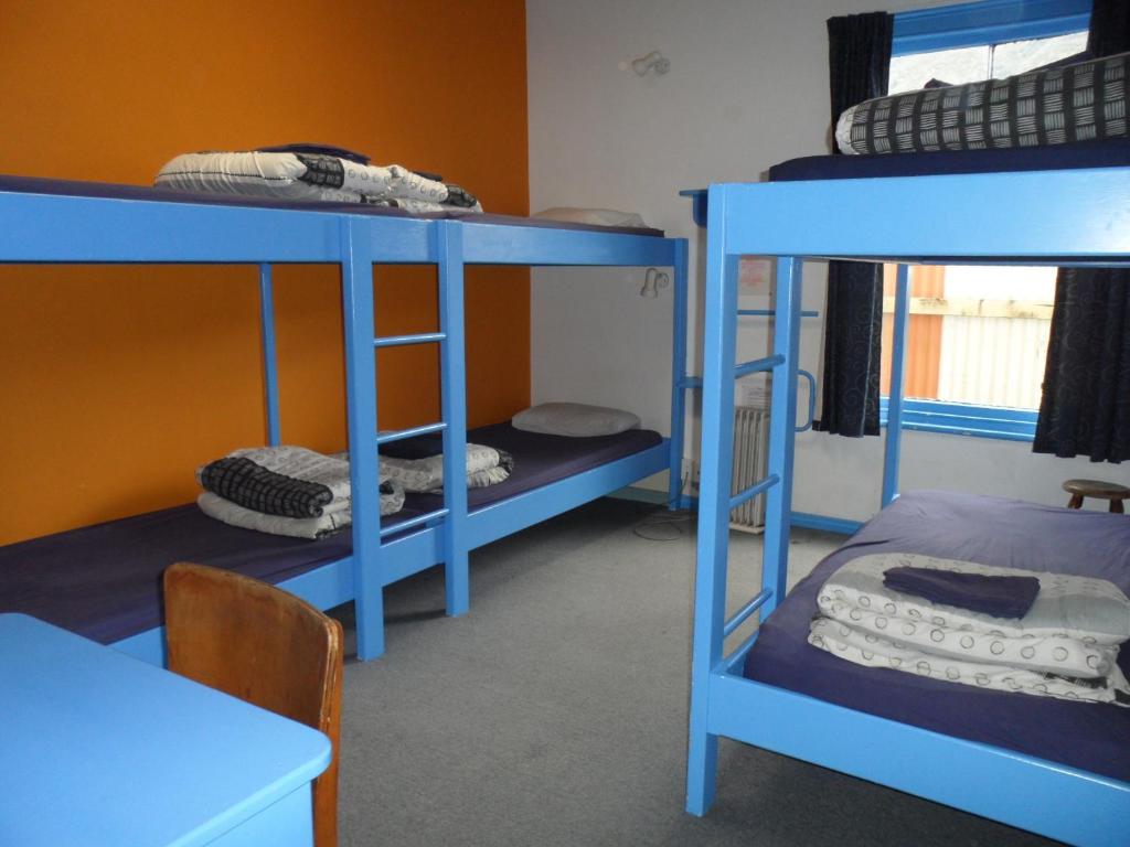 
Single Bed in Mixed Dormitory Room

