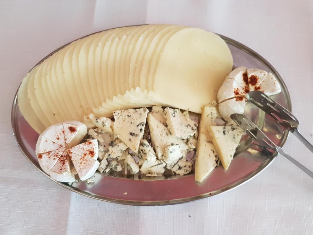 Jídlo v hotelu nebo okolí