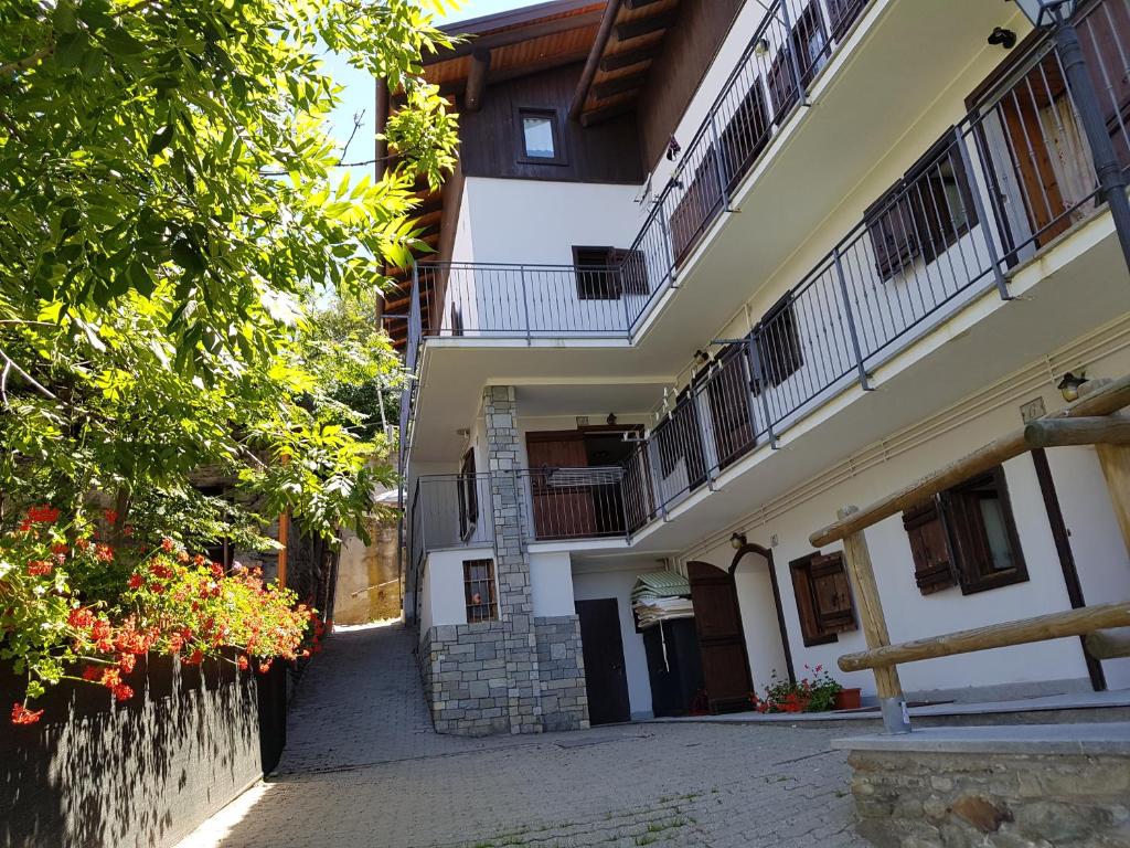 Budova, kde se aparthotel nachází