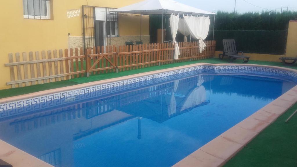Bazén v ubytování Vistas de Cope "pet friendly" nebo v jeho okolí