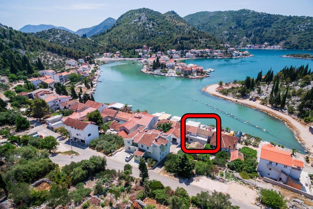 Příroda nedaleko prázdninového domu