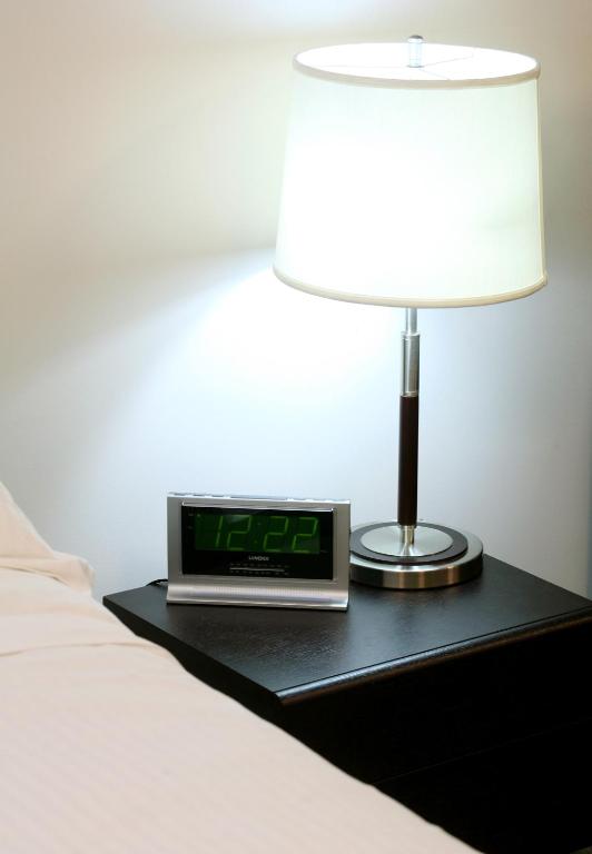 Postel nebo postele na pokoji v ubytování Adabco Boutique Hotel Adelaide
