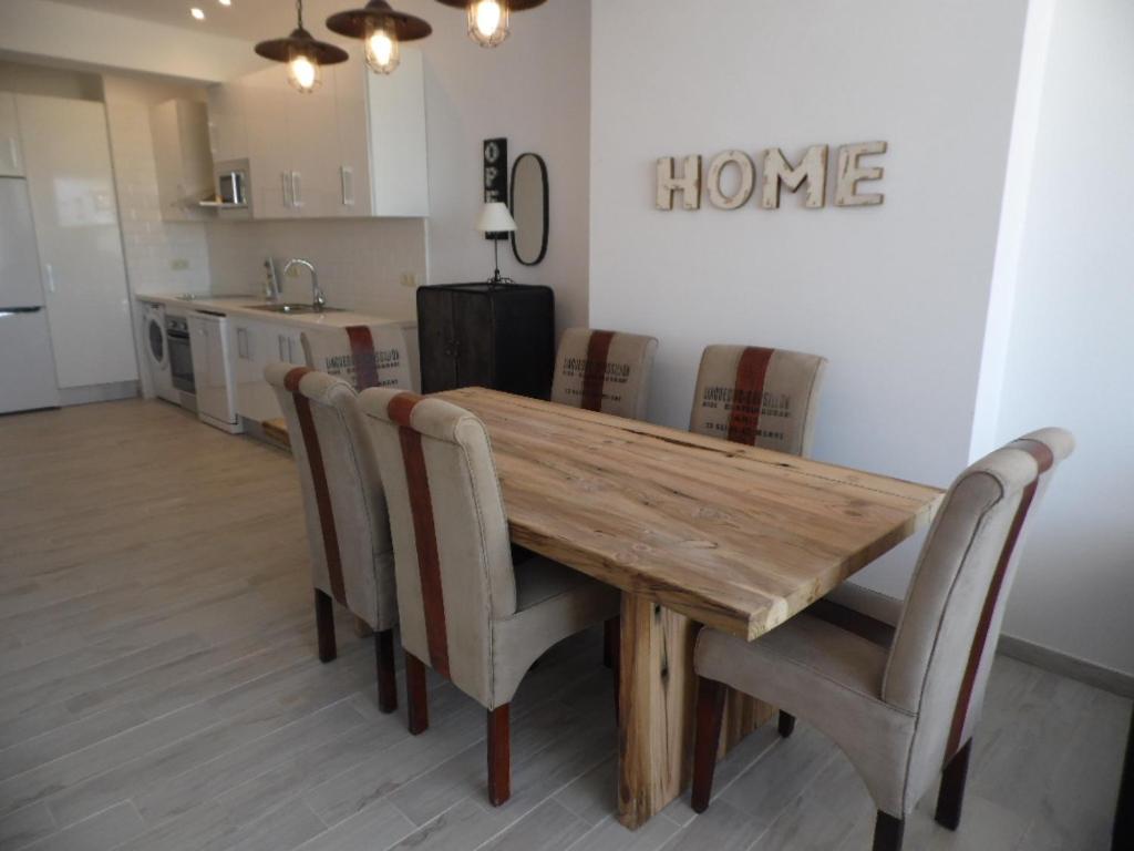 Kuchyňa alebo kuchynka v ubytovaní Apartments Easy La Nogalera