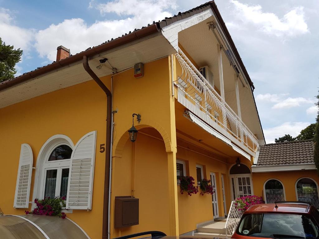 Budova, kde se penzion nachází