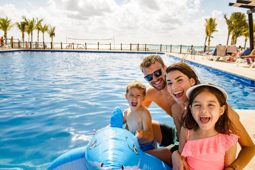Bazén v ubytování Allegro Playacar - All Inclusive Resort nebo v jeho okolí