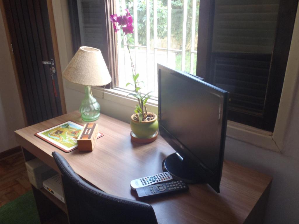  Sunny Interlagos Suite