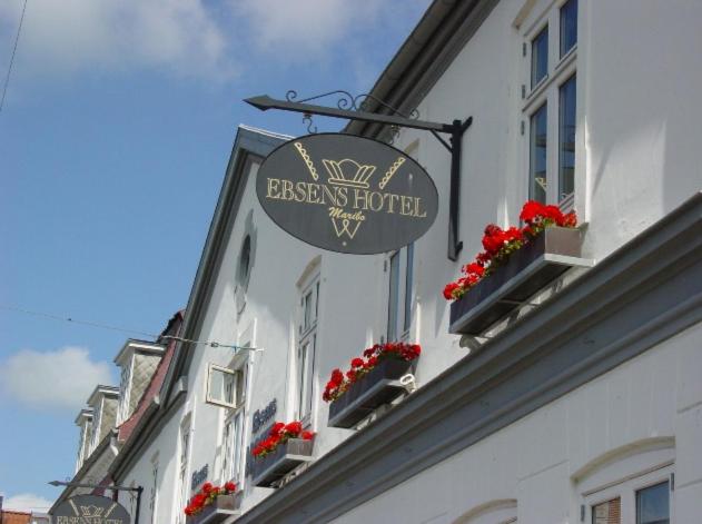 Certifikát, hodnocení, plakát nebo jiný dokument vystavený v ubytování Ebsens Hotel