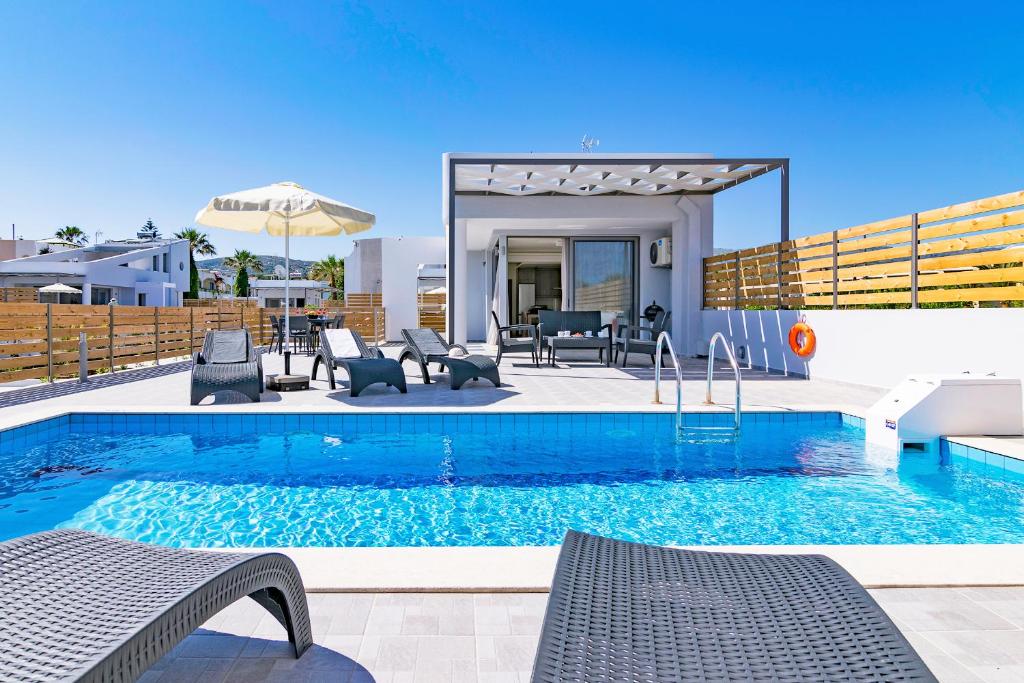 Bazén v ubytování Blue Oyster Villas nebo v jeho okolí