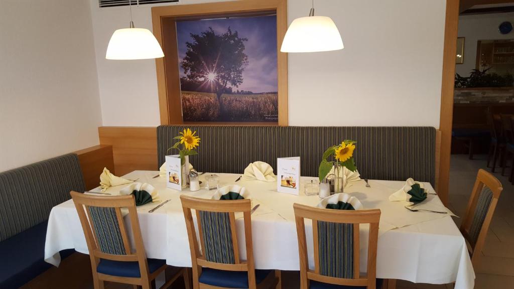 Fotografia z galérie ubytovania Gasthof-Pension Silvia v destinácii Haibach ob der Donau