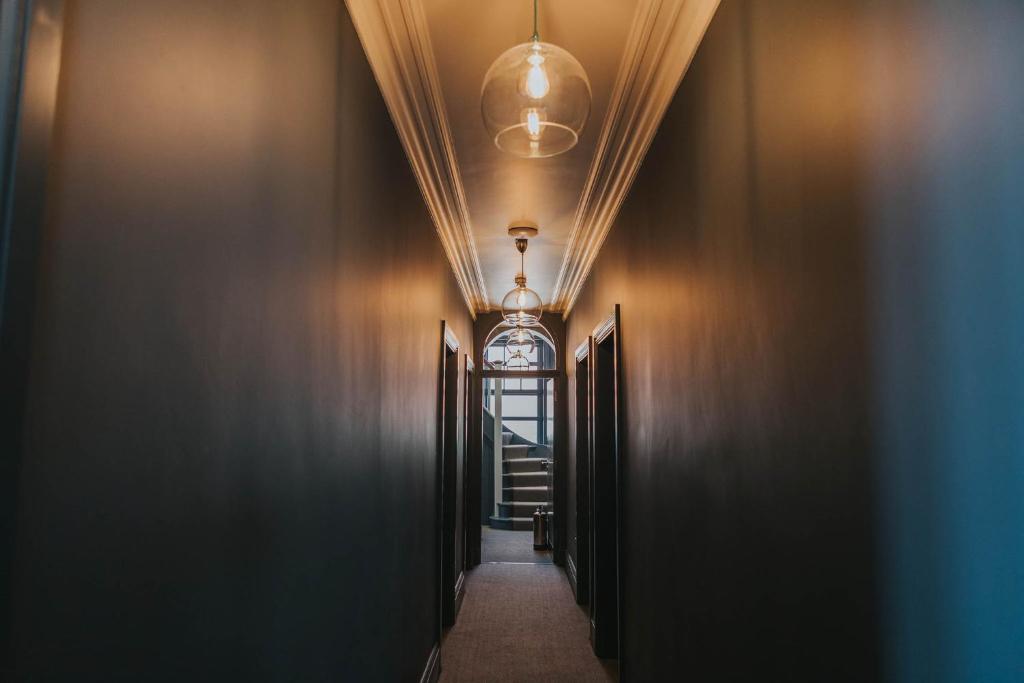 The Ginger Pig - Resim 23