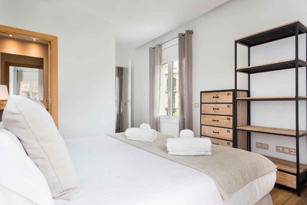 Amister Apartments - 11