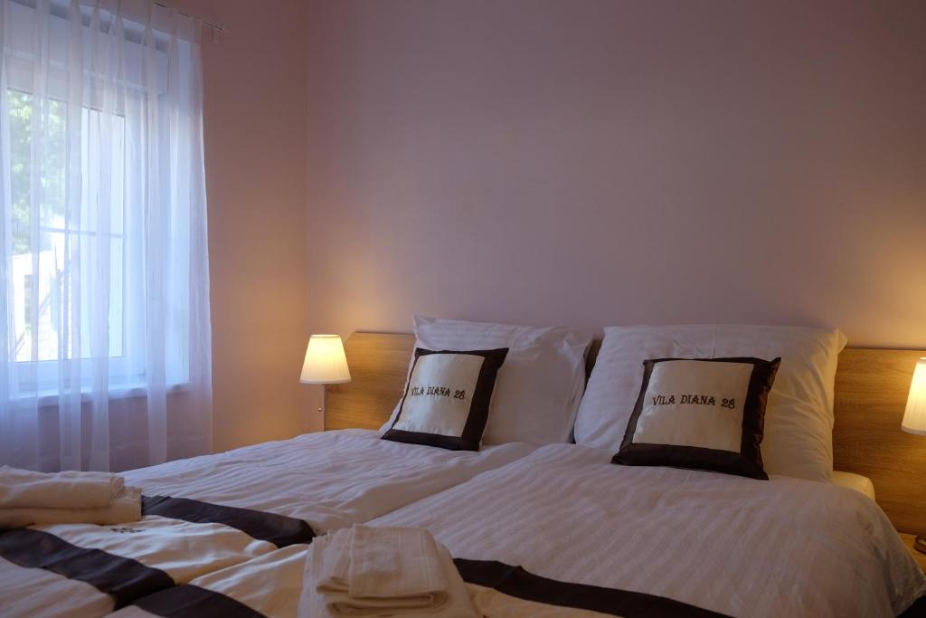 Diana Apartments Karlovy Vary - Three-Bedroom Apartment