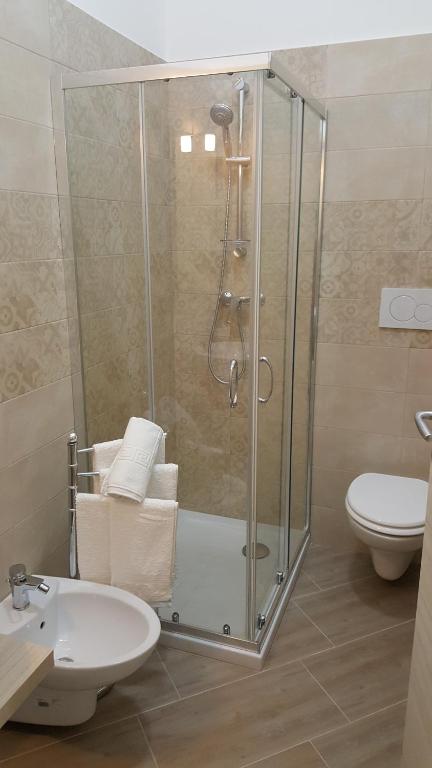 Mediterranea Guest House - Quadruple Room With Shower