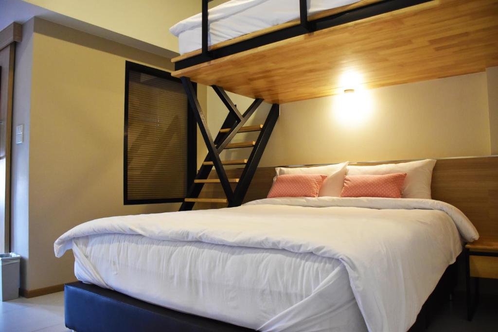 TUCK Me iN - Resim 25