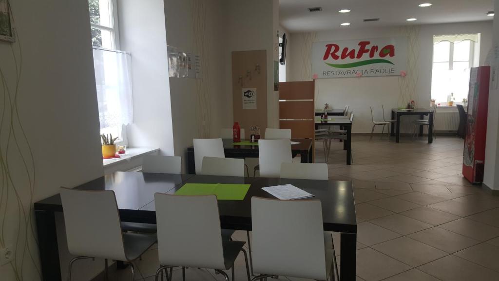 Restaurace v ubytování Hotel & Hostel Marenberg Radlje