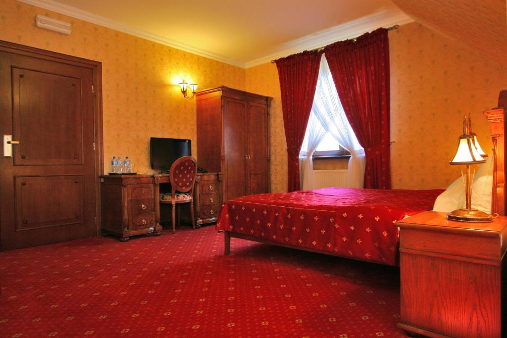 Hotel Sarmata Zespół Dworski - 8