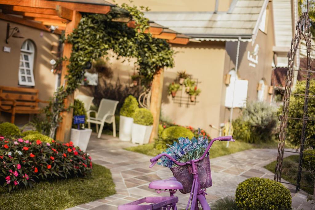 Pousada La Lavande  Pousada La Lavande