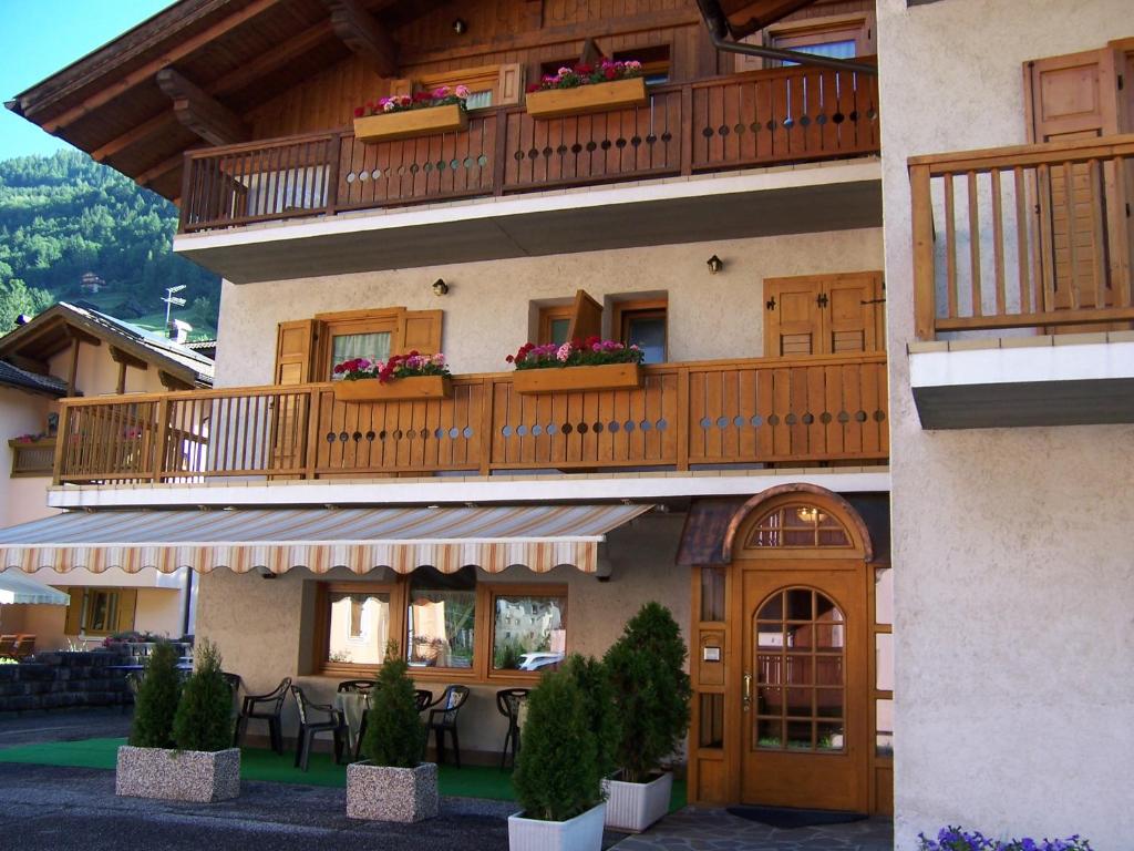 Budova, kde se hotel nachází