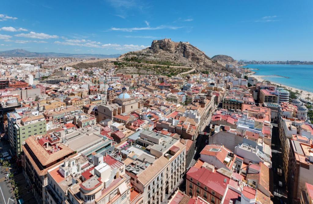 Hotel Alicante Gran Sol, affiliated by Meliá, Alicante ...
