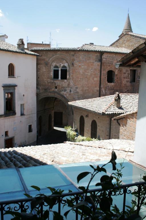 Bazén v ubytování Hotel Palazzo Piccolomini nebo v jeho okolí